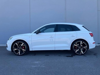 Audi Q5 2.0 TDI quattro S-line, D-värm Matrix Drag Cockpit