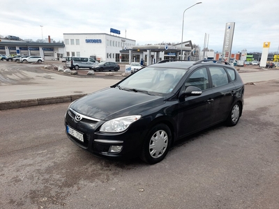 Hyundai i30 cw 1.6 CRDi S+V.däck.Kamkedja