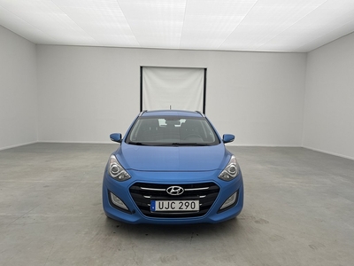 Hyundai i30 Kombi 1.6 CRDi 110hk Comfort Värm Sensorer Drag