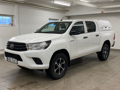 Toyota Hilux 2.4 AWD EU6 DRAG KÅPA