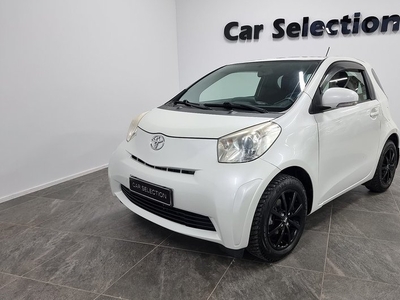 Toyota iQ1.33 NYBESIKT 2011, Halvkombi