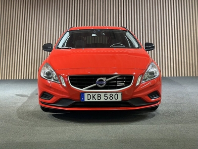 Volvo V60 T3 R-Design Limited Edition I M-värmare I Nyservad