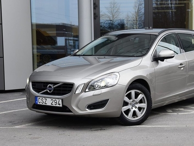 Volvo V60T4 Momentum BLIS Kamrem bytt 2013, Kombi