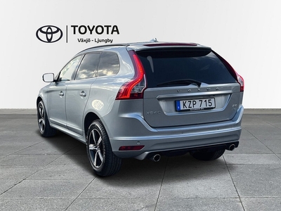 Volvo XC60 Momentum R-Design