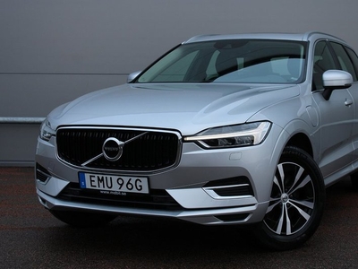 Volvo XC60Recharge T8 AWD Panorama Drag Navi kamera 2020, SUV