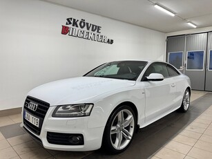 Audi A5 Coupé 2.0 TDI Quattro/S-LINE/6-VXL/D-Värmare/Drag