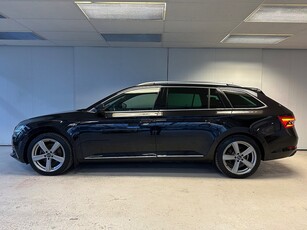 Skoda Superb iV Kombi 1.4 Plug-in Hybrid L&K Canton Värmare