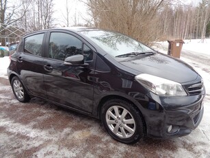 Toyota Yaris 5-D 1.33 VVT-i FULLSERV/FÅ ÄG/FINANS/INBYTE/ÅRSSK 558:-