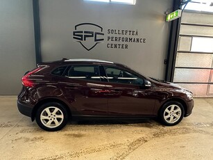 Volvo V40 Cross Country D2 / Lågmil / 1 ägare