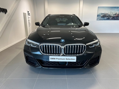 BMW 530e xDrive Touring M Sport | Hifi | Drag |