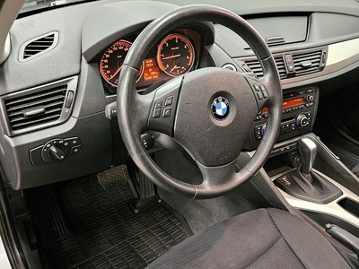 BMW X1 xDrive20d Steptronic 177 hk 1 ägare|PDC|Drag