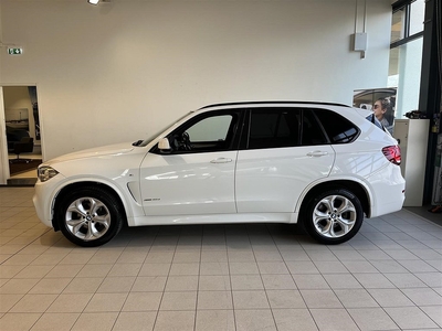 BMW X5 xDrive40d M Sport Drag Navigation Värmare Panorama Automat