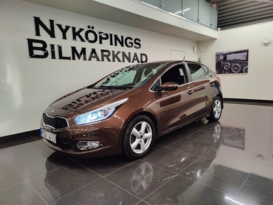 Kia CEED 1.6 CRDi Panorama GPS Backkamera Skinn Dragkrok