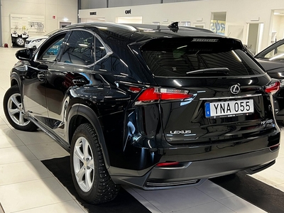 Lexus NX 300h AWD 2.5 E-CVT 197hk B-kamera, Nyservad Euro 6