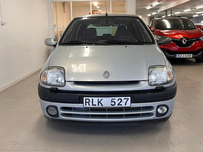 Renault Clio 5-dörrars Halvkombi 1.4 AUTOMAT/NY BES