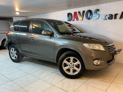 Toyota RAV4 2.0 VVT-i4x4Multidrive S M-Värmare GPS Bakkamera