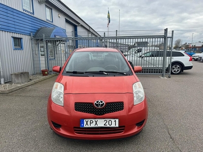 Toyota Yaris 5-dörrar 1.3 VVT-i Nyservad Nybesiktad