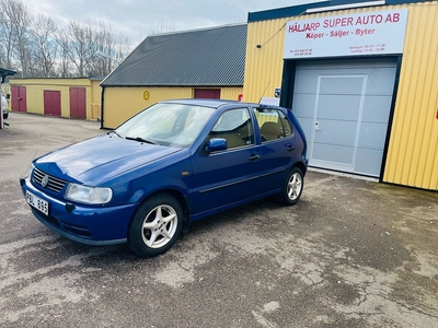 Volkswagen Polo 5-dörrar 1.4 Comfort Plus/ besiktigat/servad