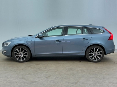 Volvo V60 D6 Plug-in Hybrid AWD Classic Summum 298hk Nyserv