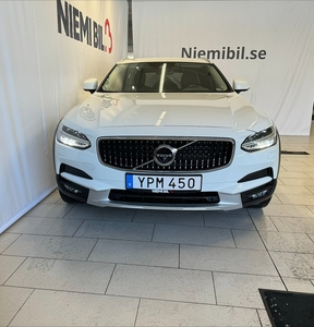 Volvo V90 Cross Country D4 190hk Momentum AWD Drag/Kamera/Navi