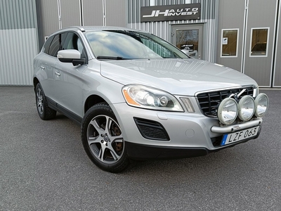 Volvo XC60 D5 AWD Summum Värmare Drag Kamera Läder Nyservad