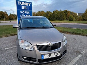 Skoda Fabia Kombi 1.6/Nybesik/Nyservad/Drag/M-Värmare