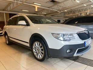 Skoda Superb Scaout Kombi 2.0 TDI 4x4 Elegance Drag M-värmare