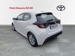 Toyota Yaris Hybrid 1.5 Active Komfortpaket, Vinterhjul