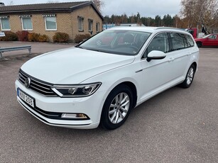 Volkswagen Passat Sportcombi 2.0 TDi 4M Euro 6 drag värmare