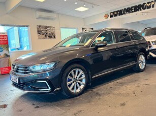 Volkswagen Passat Sportscombi TSI GTE Drag Gps Värmare Keyless