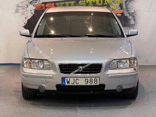 Volvo S60 2.4 KINETIC 140HK AUTOMAT EN ÄGARE DRAG NY BESIKTAD NY SERVAD