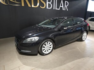 Volvo V40 T2 Nordic Euro 5 120hk | Värmare | Drag