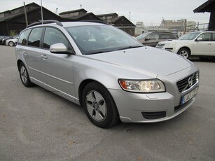 Volvo V50 D2 Kinetic Euro 5 ACC/NyBes./SoVdäck/Proffsservad