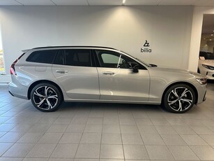 Volvo V60 B4 Bensin Ultimate Dark *Rabattkampanj - Nu med premie!