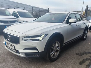 Volvo V90 Cross Country D4 AWD 190HK Business Adv / Skinn / Moms