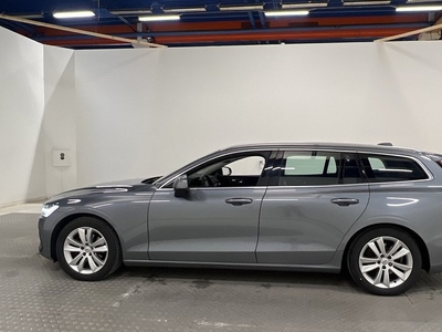 Volvo V60D4 Momentum. Advanced Edition 2019, Kombi