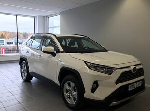 Toyota RAV4Hybrid AWD-i Dragkrok Backkamera 2021, SUV