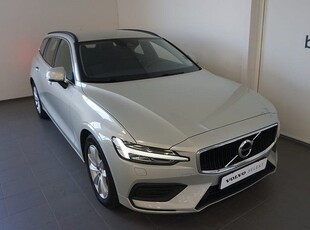 Volvo V60B4 II Bensin MomAdv Navi Pro Edition Backkamera, Navigation 2022, Kombi