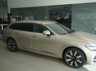 Volvo V90Recharge T6 Core Edition II | Rabatt nu med premie 2024, Kombi