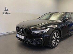 Volvo V90T6 Ultra Dark 2025, Kombi