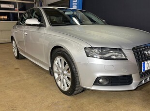 Audi A4Sedan 2.0T MELLANDAGSFYND Xenon Alufälgar 18