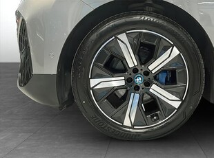 BMW iX xDrive50