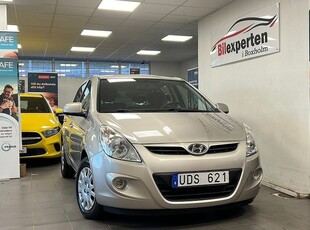 Hyundai i205-dörrar 1.2 Select Euro 5 2011, Halvkombi