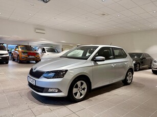 Skoda Fabia 5d. 1.2 TSI 90hk Elegance/Farthållare/P-sensorer