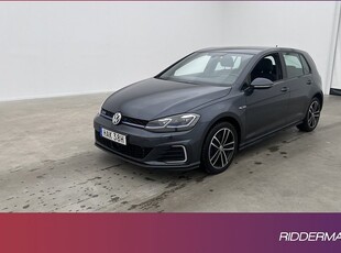 Volkswagen GolfGTE P-Värmare Cockpit Sensorer CarPlay 2020, Halvkombi