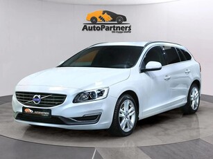 Volvo V60 D4 AUT Momentum Classic Titania 18