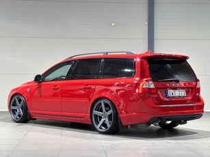 Volvo V70 T4 Momentum R-Design 19' Xenon Skinn