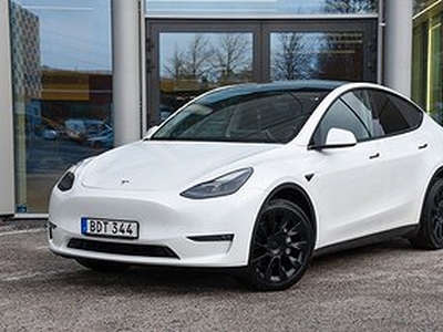 Tesla Model Y Long Range AWD Pano MOMS