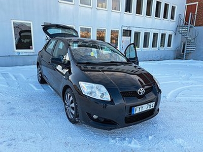 Toyota Auris 5-dörrar 2.0 D-4D Euro 5 NY Besiktad