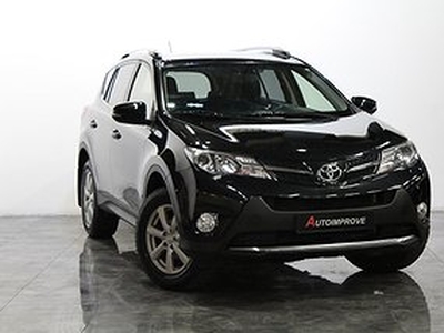 Toyota RAV4 2.0 D-4D 4X4 124HK MAN EDITION DRAGKROK 3-ÄGARE